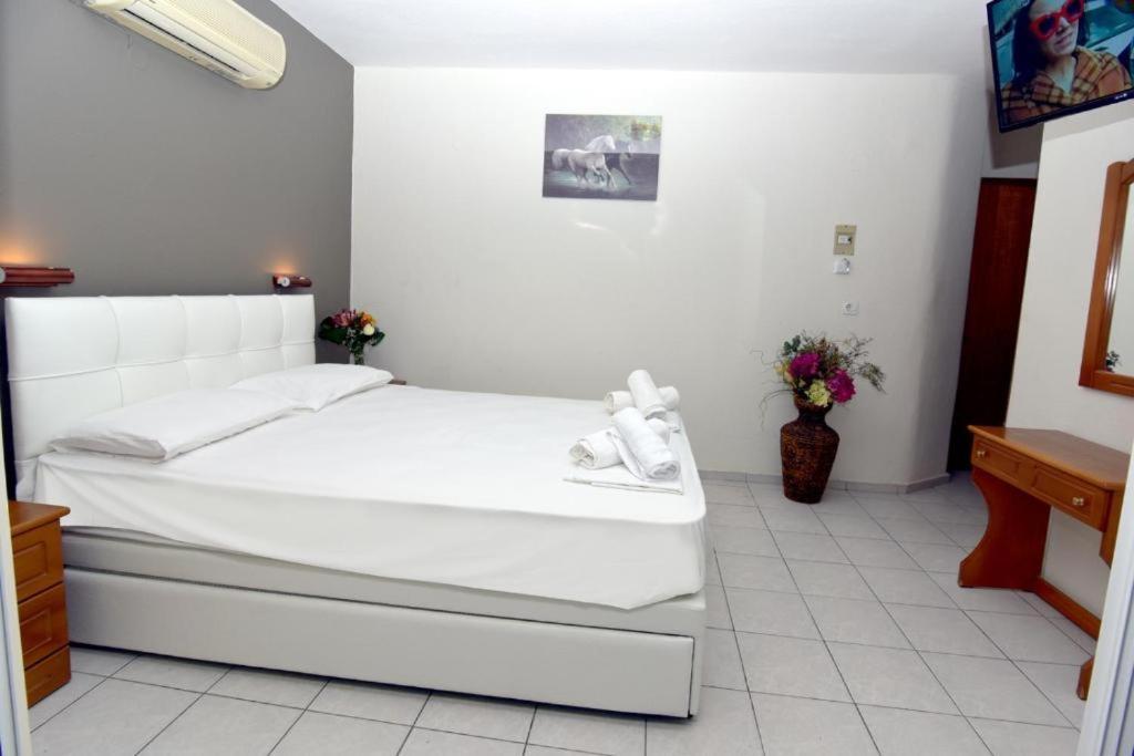 El Greco Hotel Olympic Beach Olympiakí Aktí Екстериор снимка